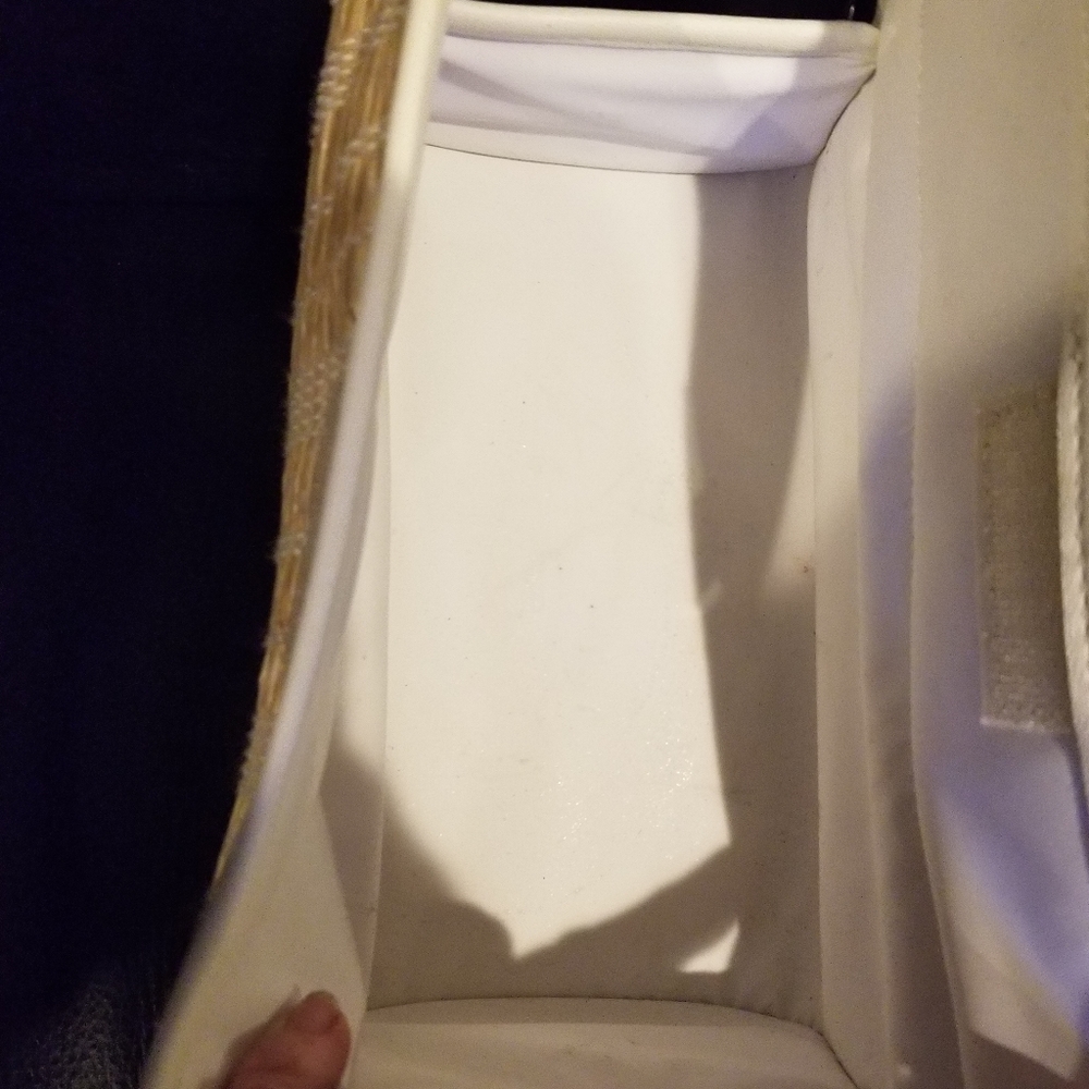 Bvlgari HydraThe Vitalisant Makeup / Toiletry Bag - Picture 10 of 16